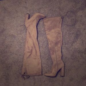 Trendy Thigh High Boots, Like New!
